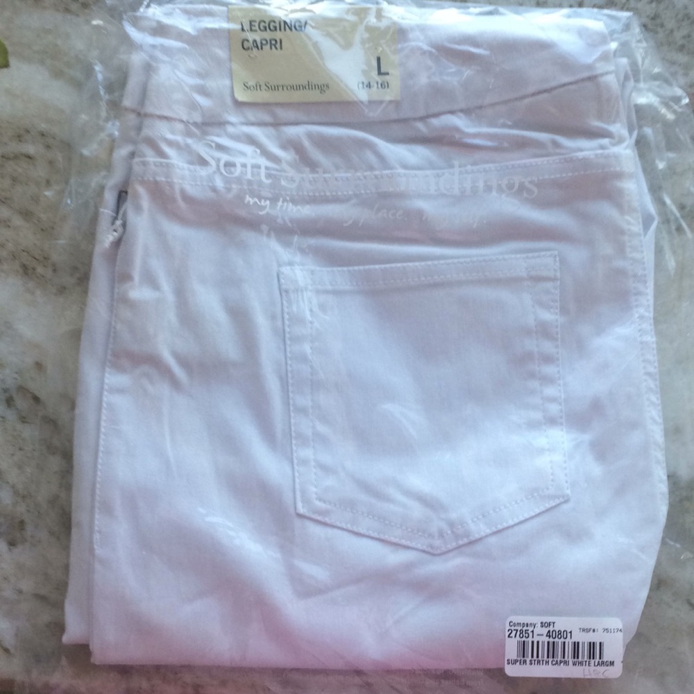 Soft Surroundings super stretch capris NWT